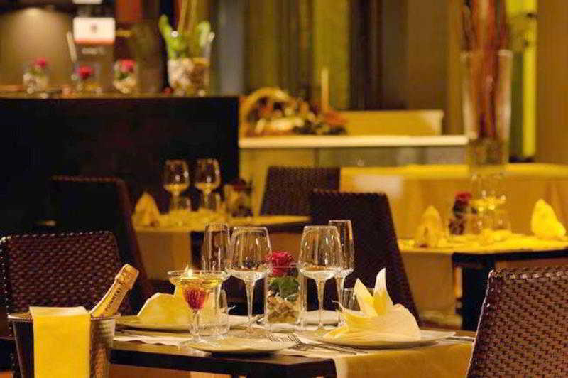 Hotel Western Falck Village Milano Sesto 4*